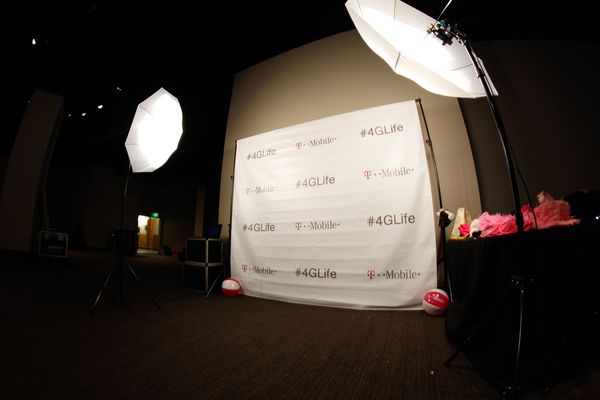 Red carpet wedding photo experience