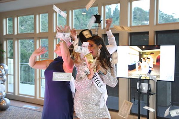360 photo booth at an event